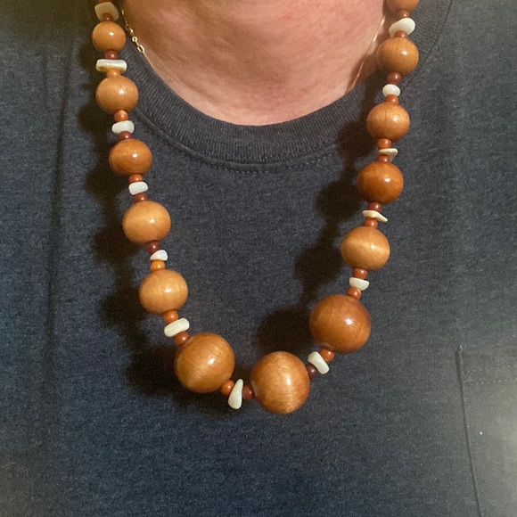 Jewelry - VINTAGE Wooden Necklace 70s style Wood Beads and White Shells 20” long